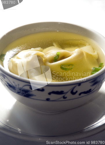 Image of chinese wonton soup 