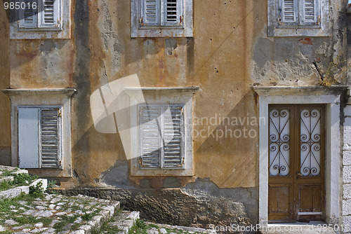 Image of Weathered house