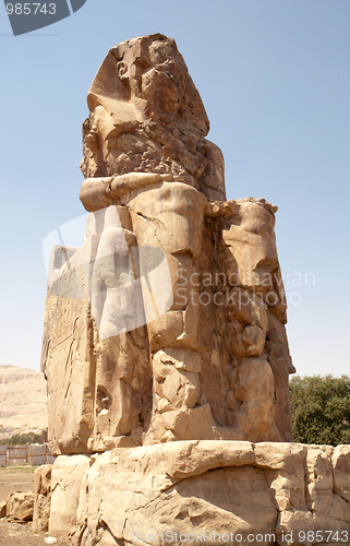 Image of colossus of memnon