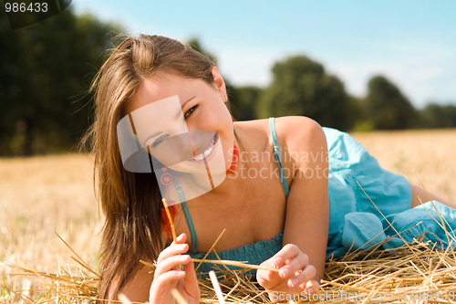 Image of smiling brunette