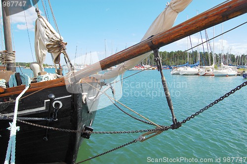 Image of sailing ship