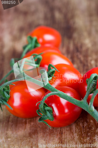 Image of tomatoes bunch