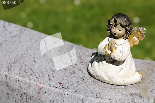 Image of Praying angel