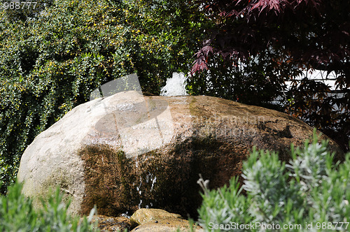 Image of Big fountain rock