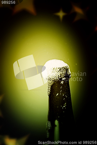 Image of Opening champagne bottle