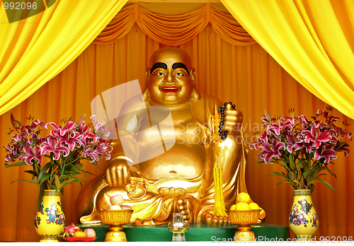 Image of golden buddha