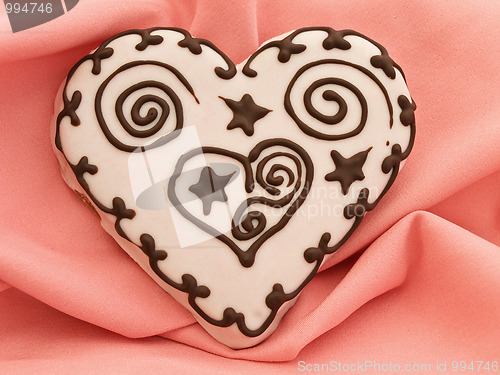 Image of heart spice cake