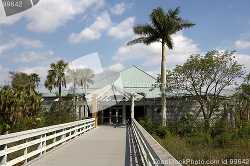 Image of Entrance to coe visitor center