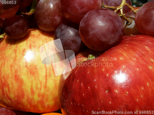 Image of Apples and grape     