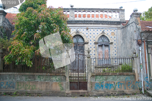 Image of Old house facade