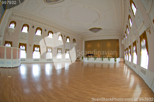 Image of Ballroom in Peterhof