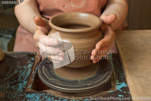 Image of Potter shows just created a pot