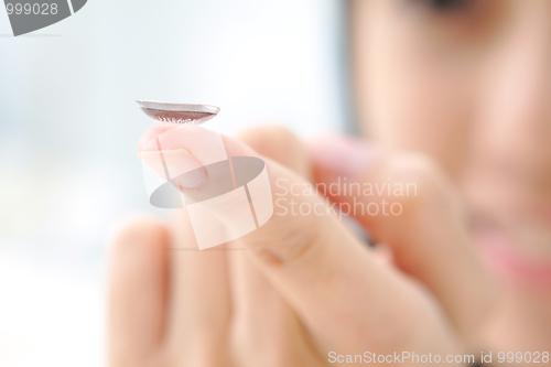 Image of contact lens