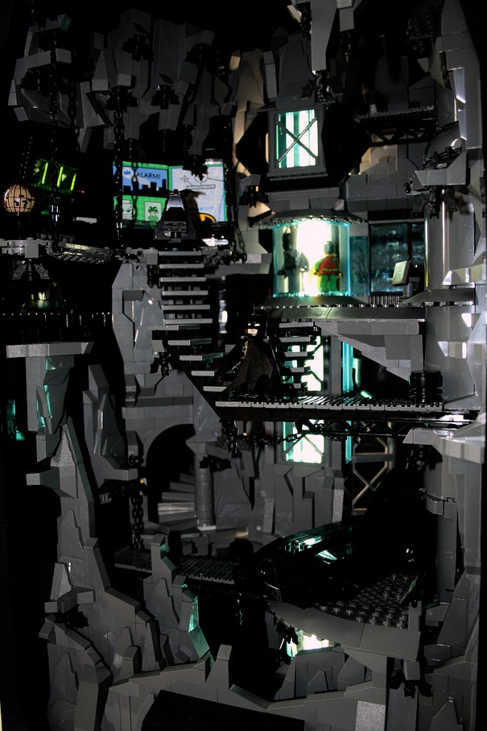 lego-batcueva03
