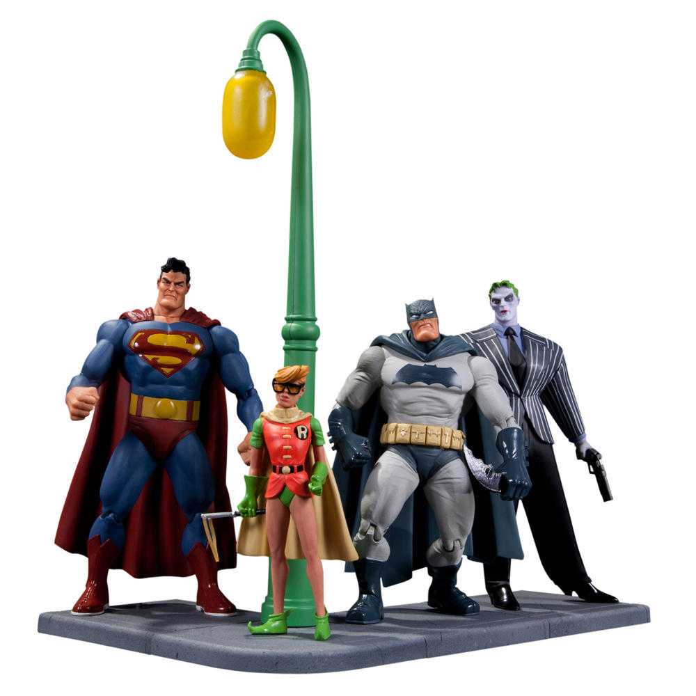 Set de figuras Dark Knight Returns: Batman, Joker, Superman y Robin