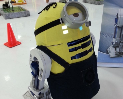 Minion cosplay