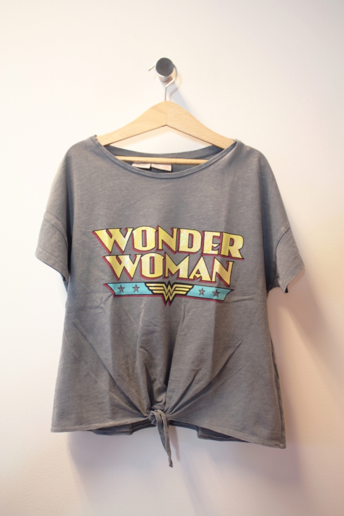 cuscús peligroso Shuraba Nueva colección Zara de camisetas para niñas de Wonder Woman, Supergirl y  Batgirl
