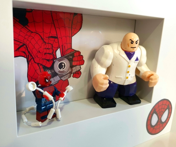 Cuadro minifigura Spiderman y Kingpin
