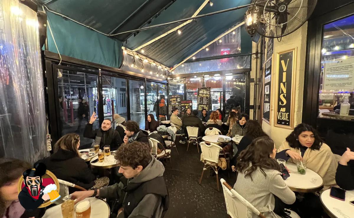 Quelques tables en terrasse - Photo 3