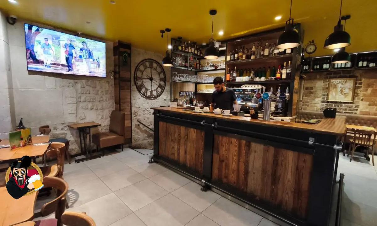 Réserver quelques tables - Photo 3