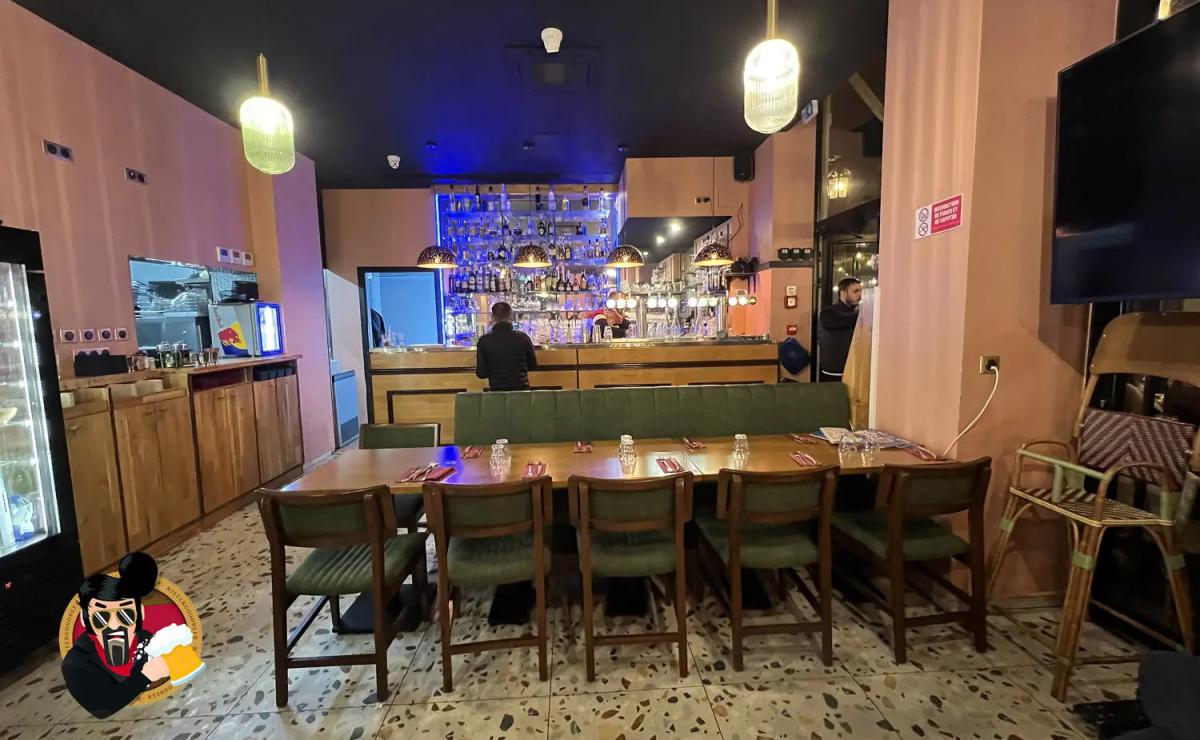 Réserver quelques tables - Photo 3