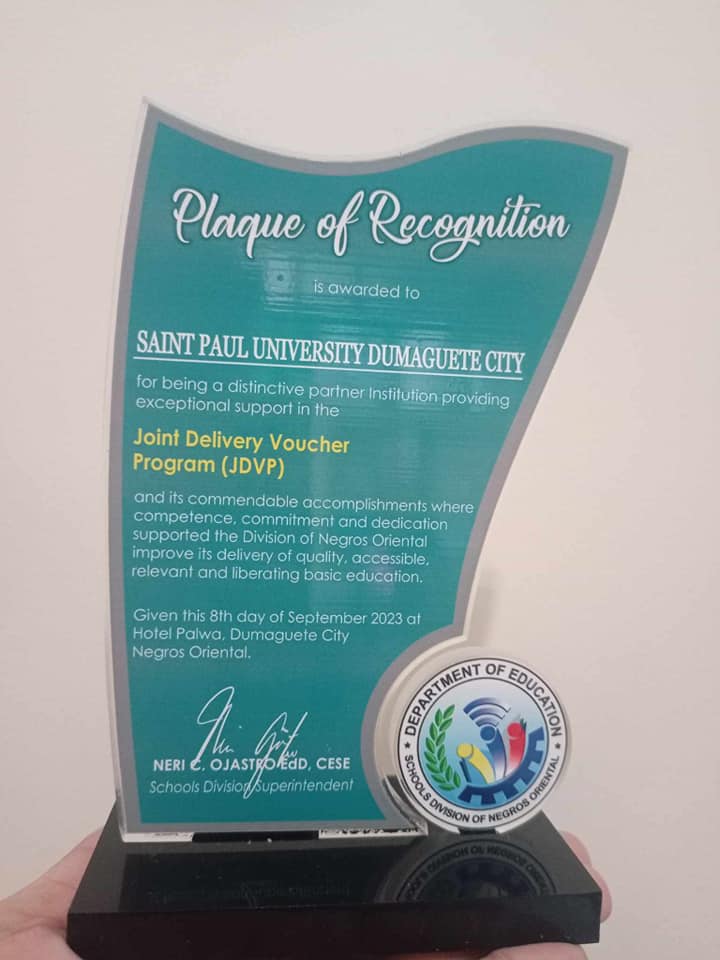 St. Paul University Dumaguete receives plaque of recognition from DepEd, Negros Oriental