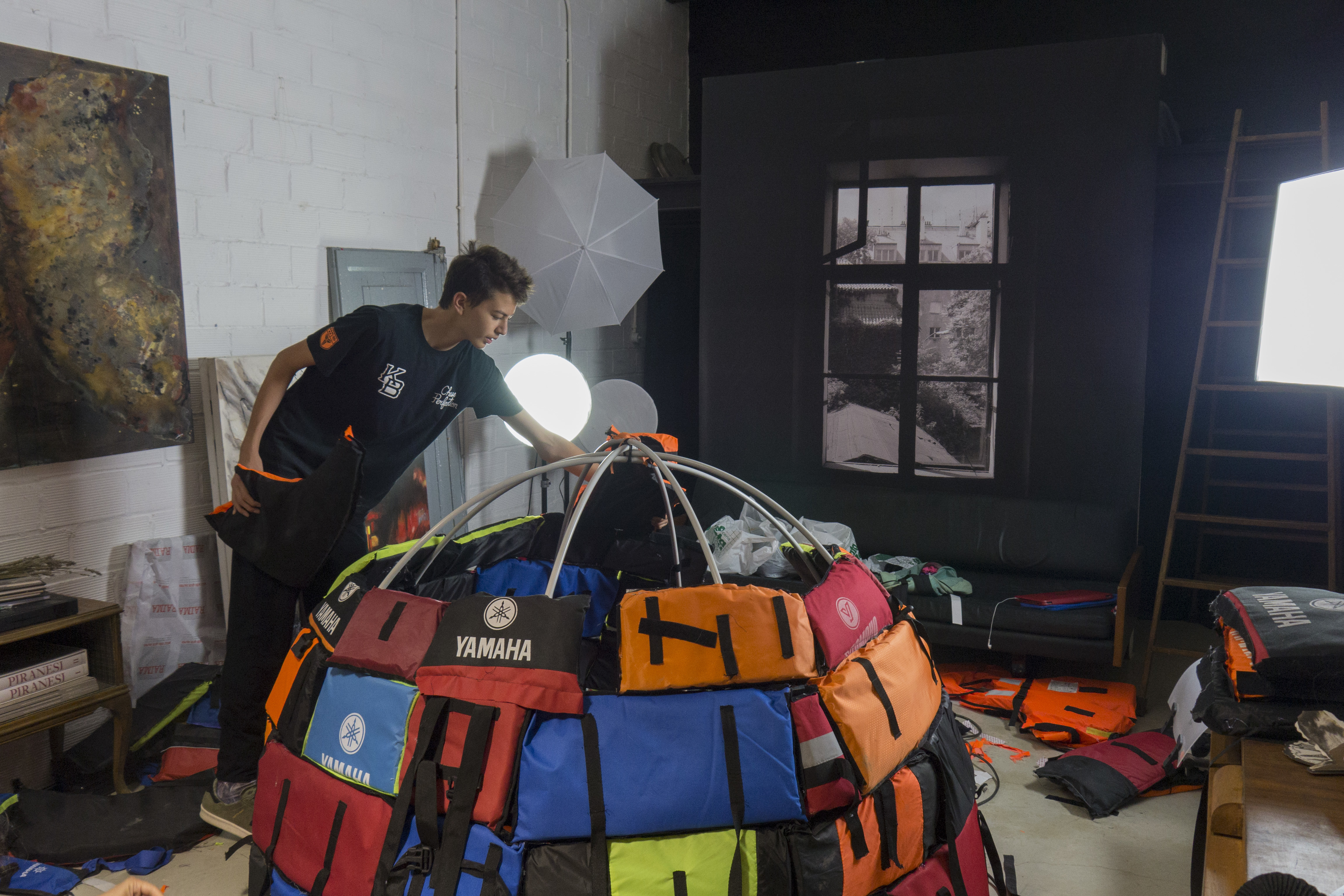 student assembling life vest igloo