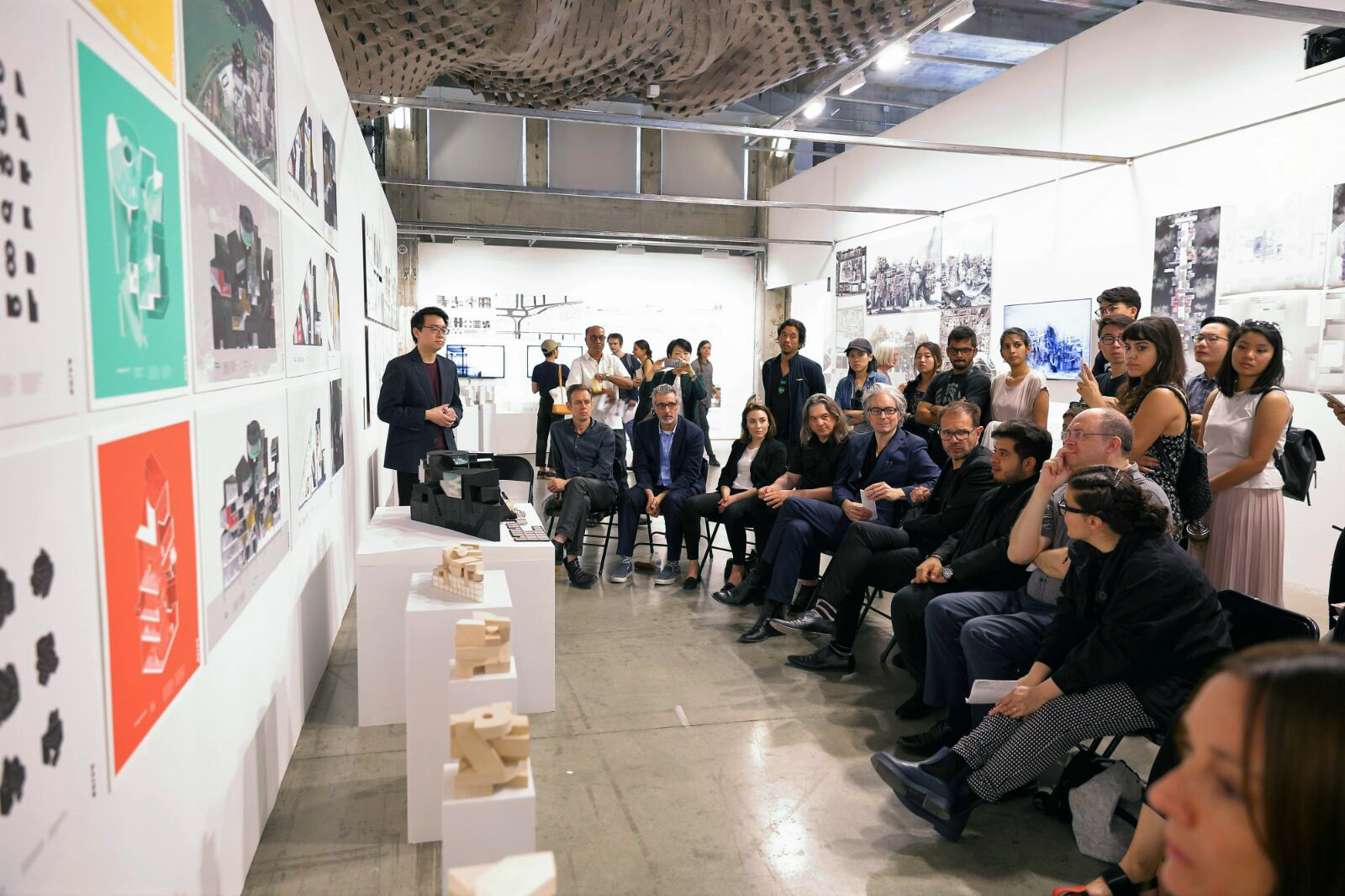 SCI-Arc faculties discussing over a students thesis project