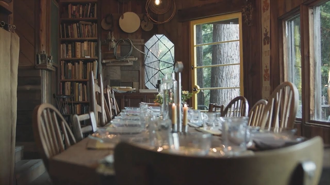 dining table wooden candles glasses