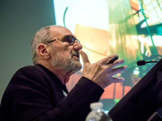 thom mayne expressive headshot during lecture