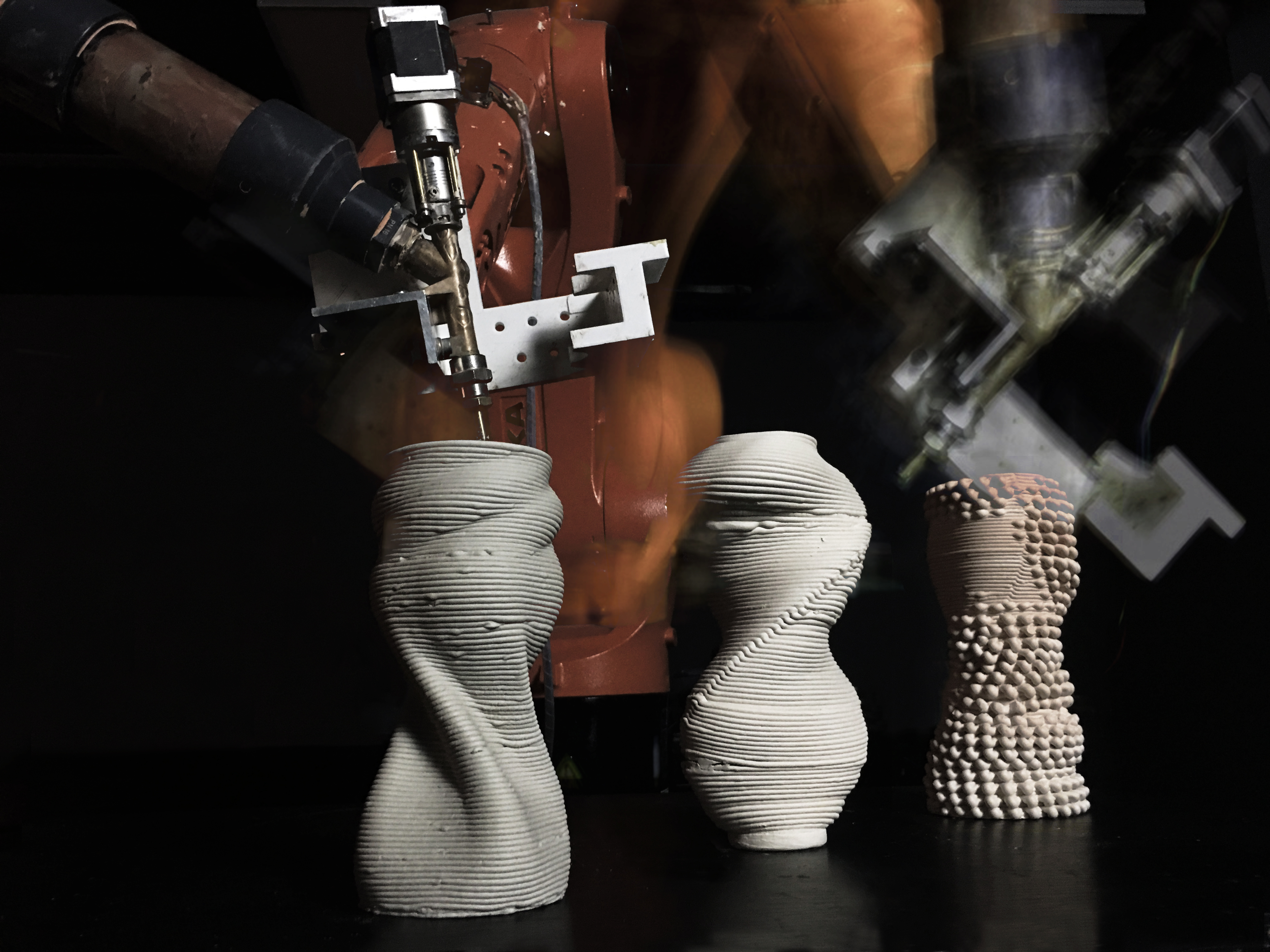 kuka robot arm 3d prints ceramic vessels