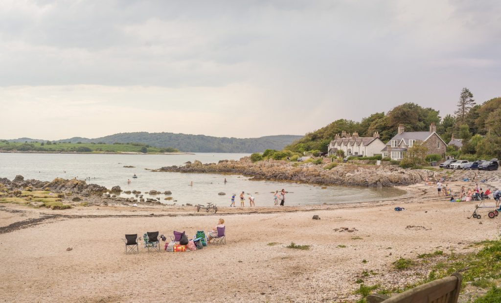 FRee things to do in the South of Scotland include wonderful beach walks like this one at Rpckcliffe. 