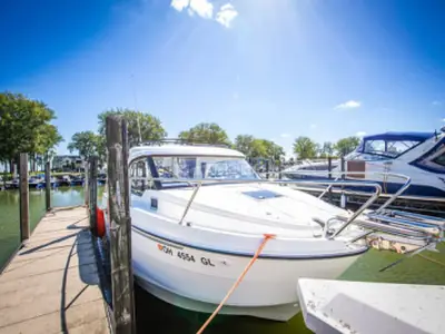 2023 Beneteau Antares 8