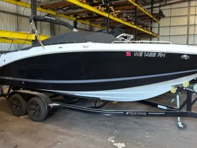 2022 Four Winns HD5