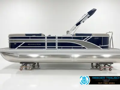Bennington Pontoons 22 SSR