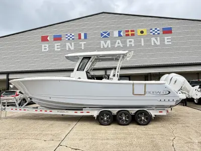 2026 Robalo R300 Center Console