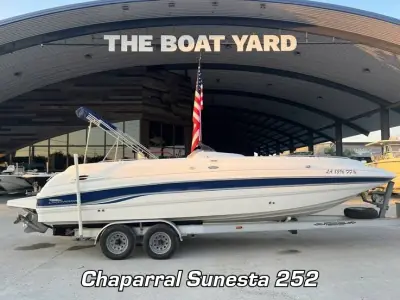 2000 Chaparral Sunesta 252