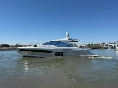 2019 Azimut S6