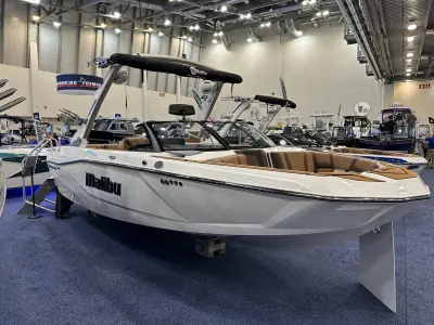 2026 Malibu WAKESETTER 21 VLX