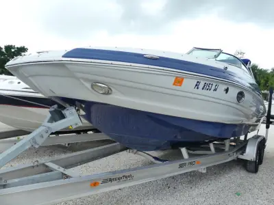 2016 Crownline E4