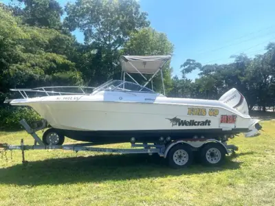 2001 Wellcraft Corp SPORTSMAN 210