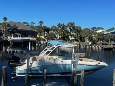 Nautic Star 243 DC SPORT DECK