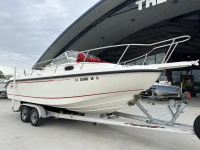 1998 Boston Whaler 21