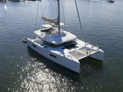 2021 Lagoon 52F