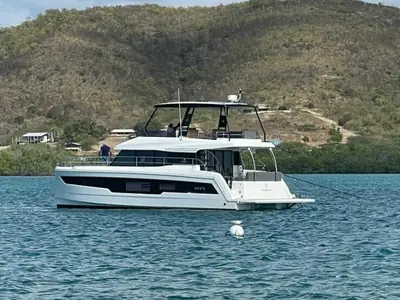 Fountaine Pajot MY5