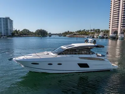 2016 Princess V48