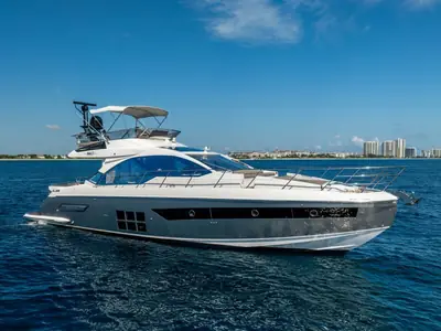 2021 Azimut S6