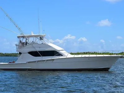 2001 Hatteras Convertible