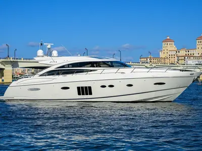 Princess V72
