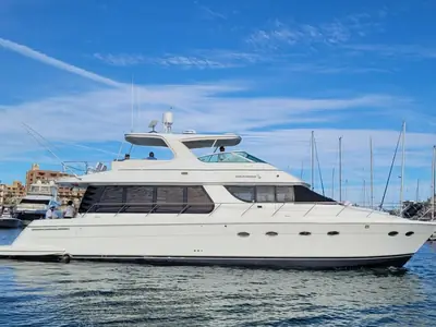 2001 Carver Voyager